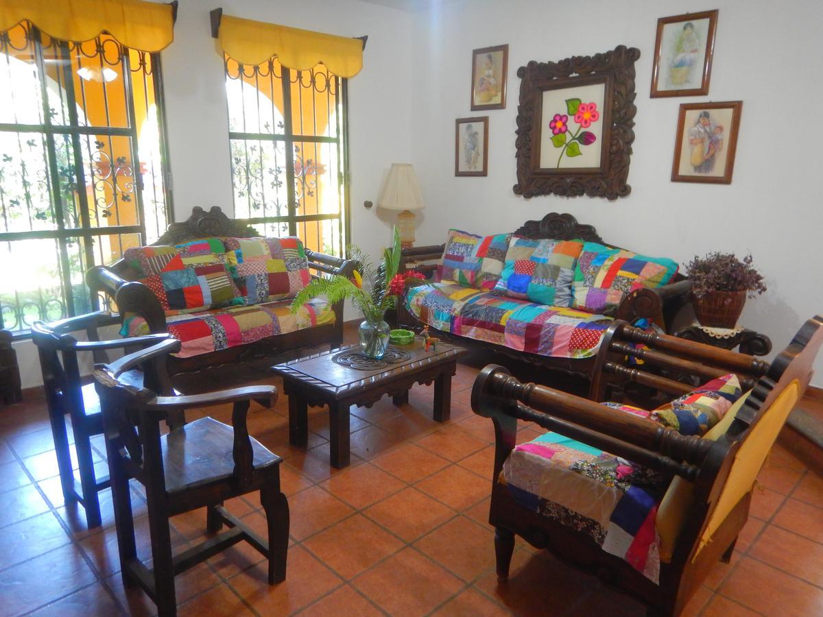 Posada Bugambilias กาเตมาโก ภายนอก รูปภาพ